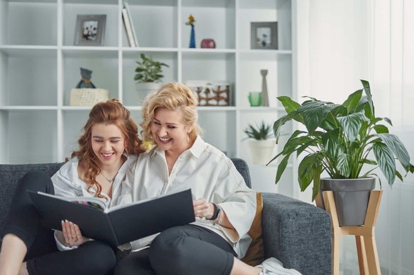 Réussir la création d'un album photo d'anniversaire 18 ans : comment faire ?