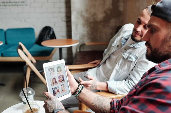 Où draguer des femmes quand on est marié ?
